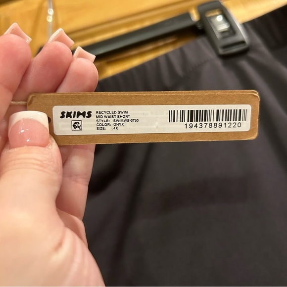 SKIMS Swim Mid Waist Shorts 4x - Picture 3 of 8